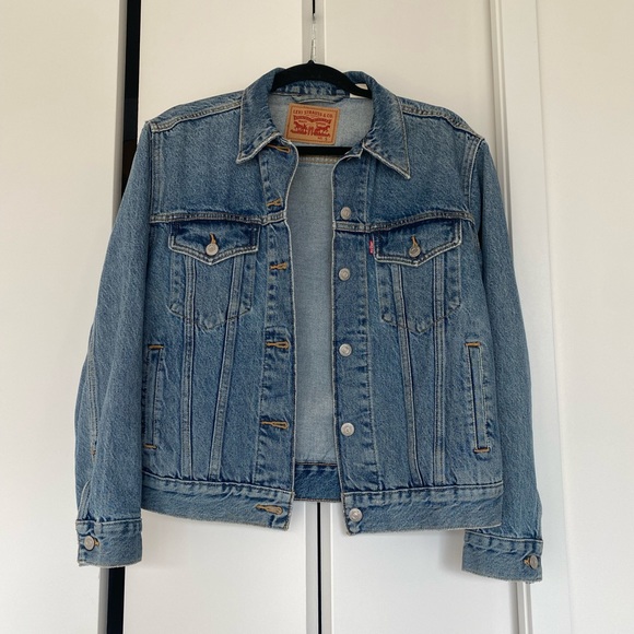 Levi’s Trucker Denim Jacket - Picture 8 of 11